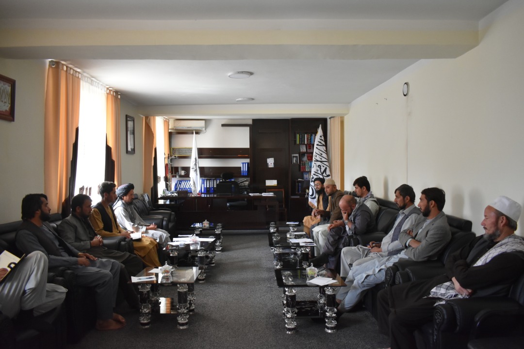 جلسه اداری ریاست اطلاعات و فرهنگ تخار با کارمندان این اداره دایر گردید.
